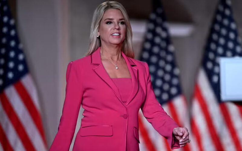 Bondi depõe no Congresso e nega acobertamento no caso Epstein