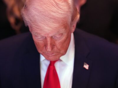 Trump publica imagem de navios afundados e provoca Irã após ameaças