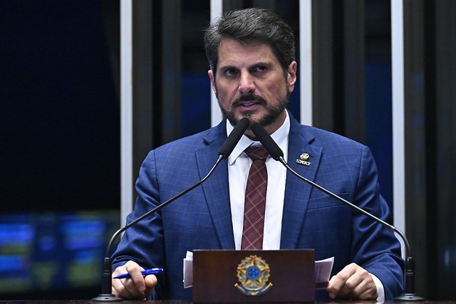 Avante, de Gim Argello, conquista primeiro senador