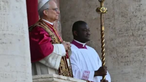 Papa promete Igreja segura após reunião com vítimas de abuso