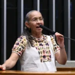 Heloísa Helena deixa Câmara com discurso e 70 projetos