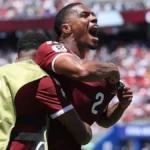 Catar arranca empate histórico nos acréscimos com a Suíça