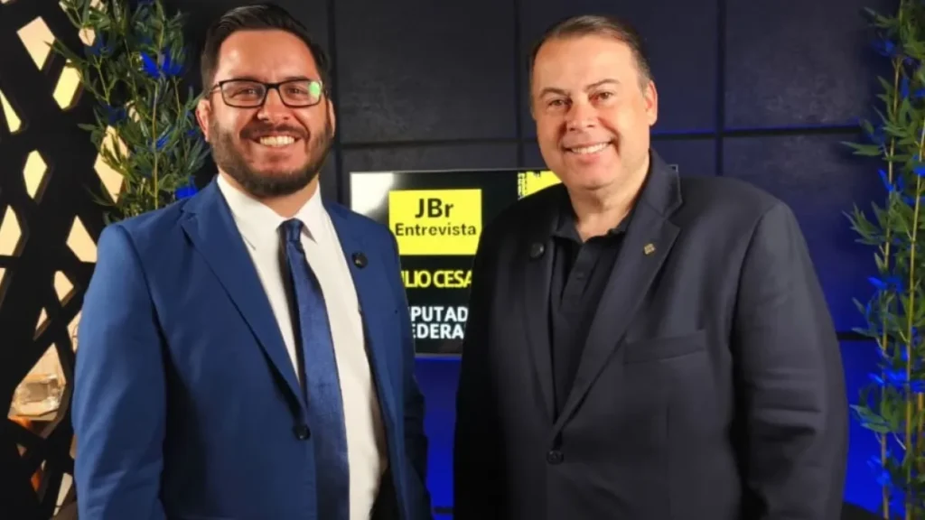 Esporte transforma vidas", diz deputado Julio Cesar