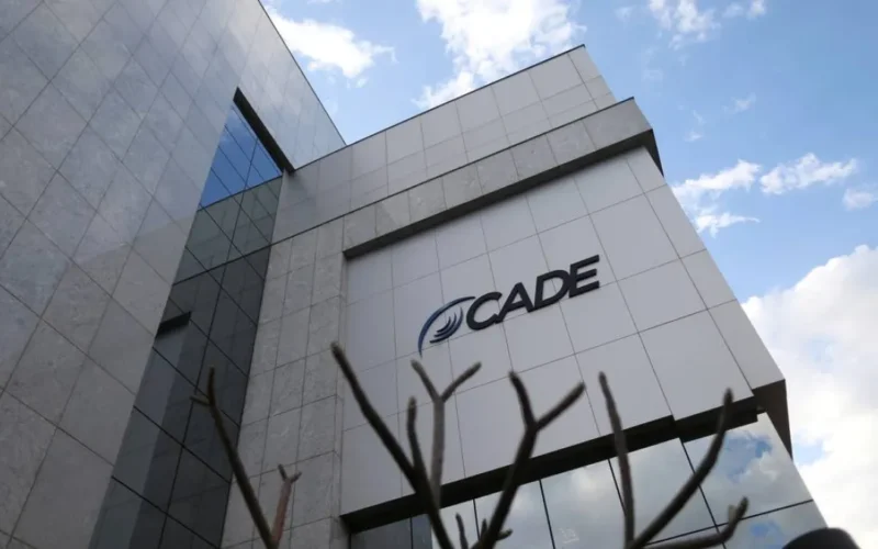 Cade tem presidente e superintendente interinos em meio a impasse político