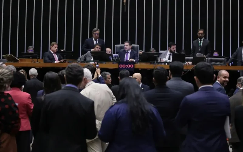 Big techs usam PL das Fake News contra regulação digital