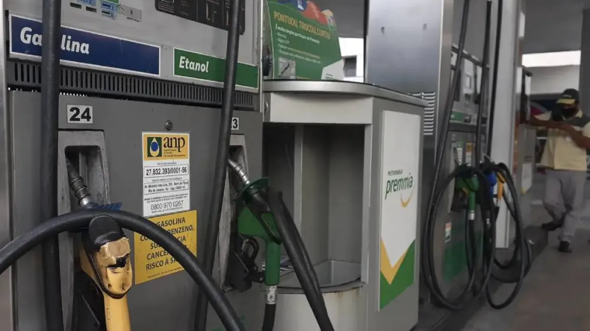 Etanol supera gasolina em 10 estados, aponta ANP