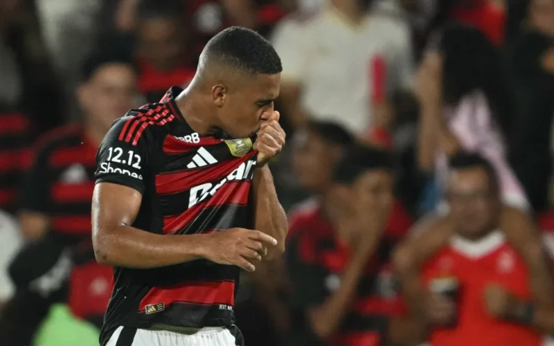Flamengo vence Benfica e conquista Troféu do Algarve