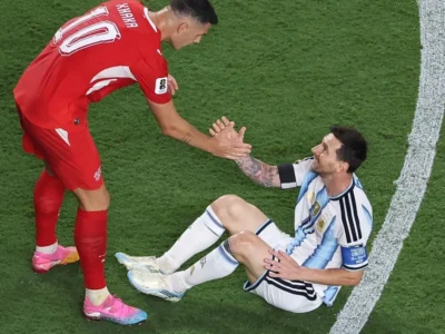 Messi na semi e Neymar no pôquer: o abismo da Copa