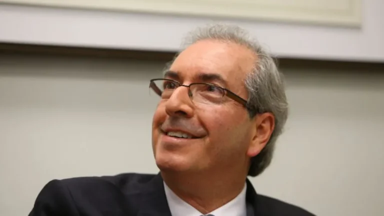 Cunha nega irregularidades em emendas e alega ‘legítima interlocução política’