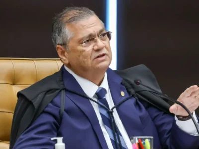 Dino afasta secretário do MA e decreta prisão domiciliar