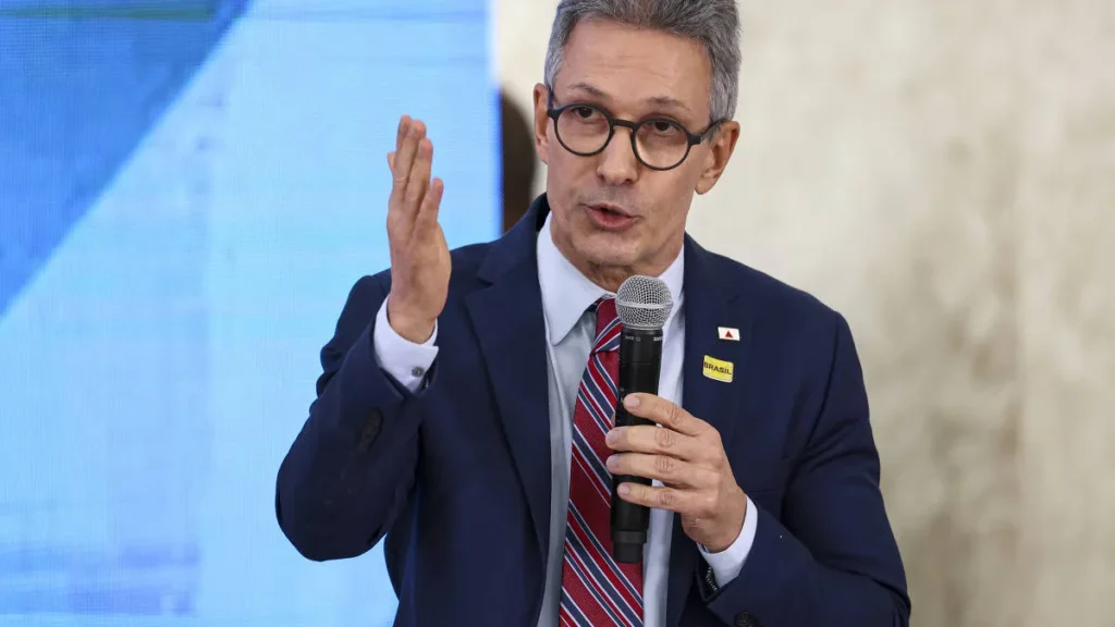 Zema defende voto impresso para aumentar confiança nas urnas