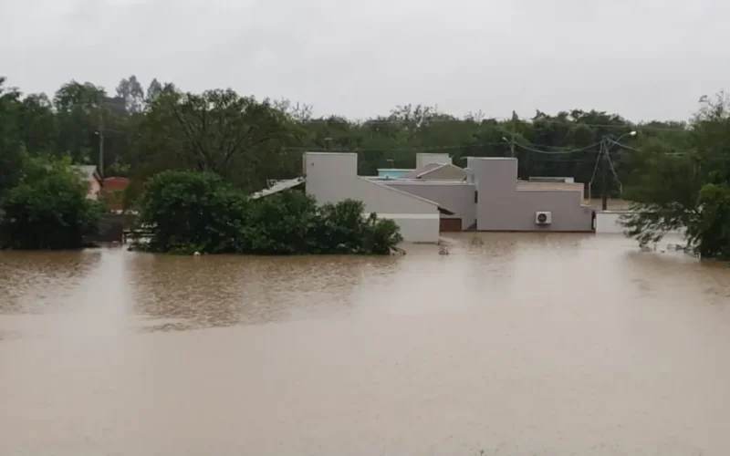 Chuva no RS: 1.207 desabrigados e 194 cidades afetadas