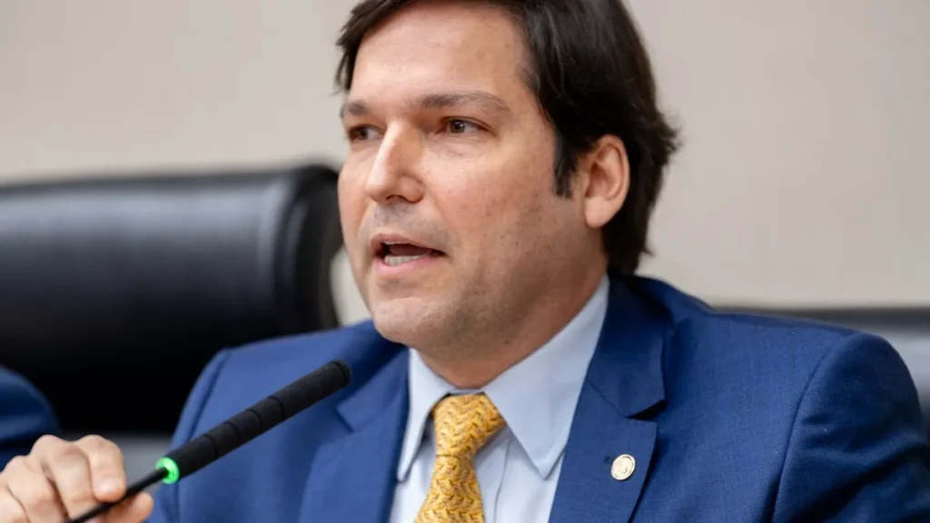 Projeto cria programa para empregar mães solo no DF