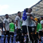Botafogo vence Cruzeiro no Mineirão e sobe para 7º no Brasileirão