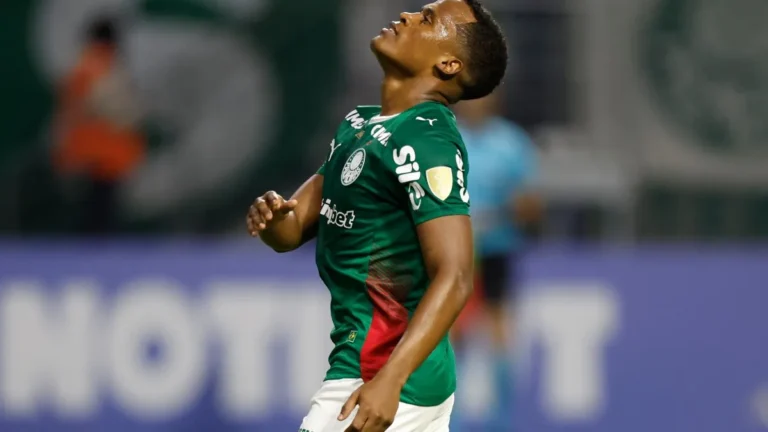 Palmeiras perde para o Atlético-MG e vê sequência como mandante chegar ao fim