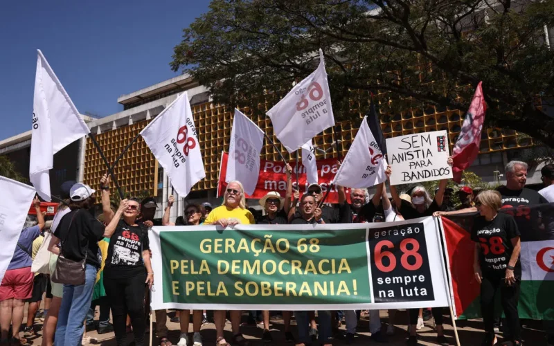 Movimentos criam Brigadas de Agitação e Propaganda por reeleição de Lula
