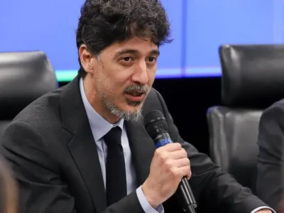 Crime organizado se profissionaliza e mortes violentas caem, diz governo