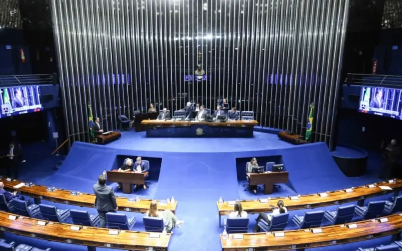 Congresso retoma trabalhos com esforço concentrado até setembro