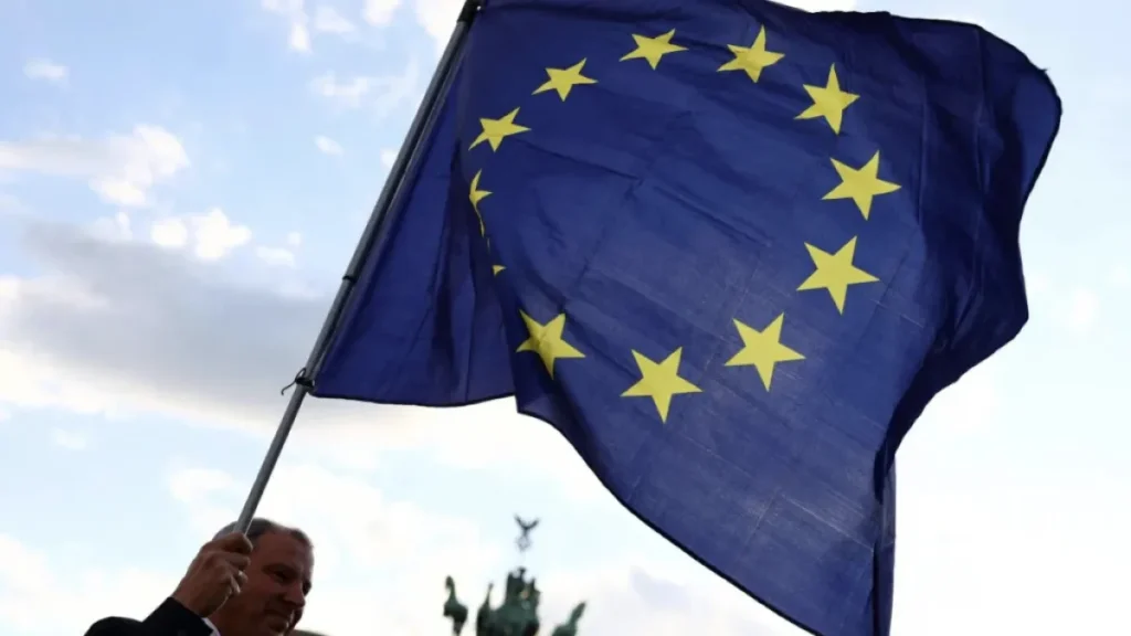 UE enfrenta crise imigratória e pressão da ultradireita