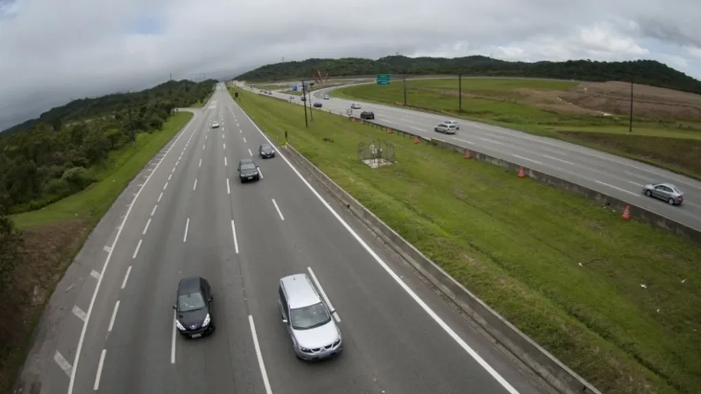 Governo reduz leilões de rodovias em 2026 e adia repactuações