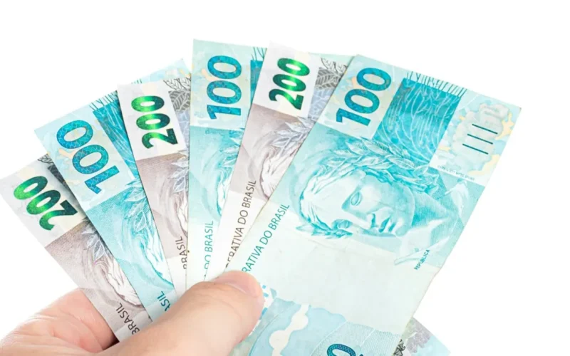 Bancos veem piora do crédito e apertam empréstimos com alta de calotes