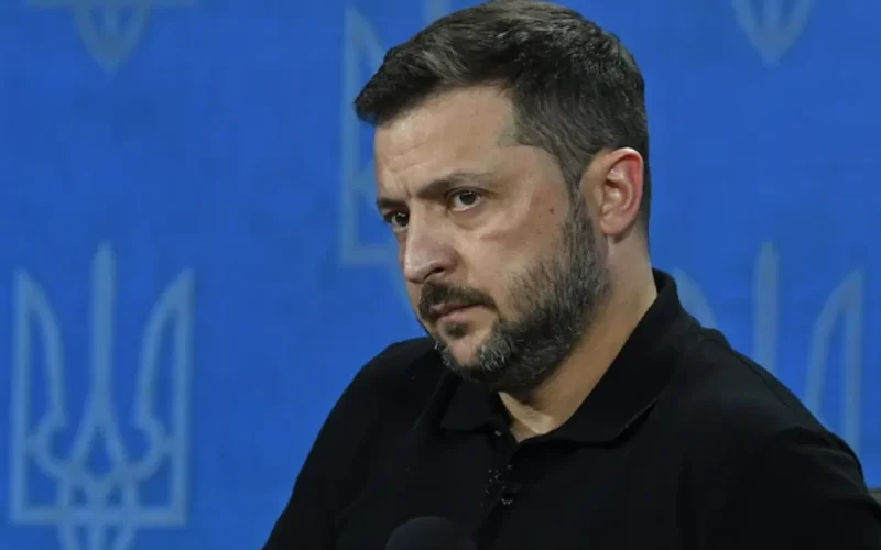 Zelensky acusa Rússia de usar mísseis norte-coreanos em ataque que matou 6