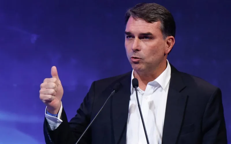 Flávio critica Moraes por busca contra fonte de jornalista