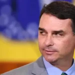 Denunciante muda versão sobre vice de Flávio Bolsonaro