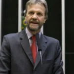 Líder do PT na Câmara, Pedro Uczai sofre AVC e é internado