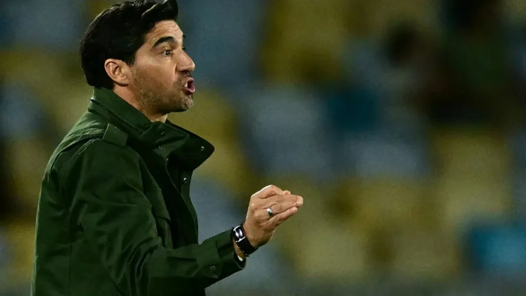 Abel admite má fase do Palmeiras após virada: ‘Não estamos bem’